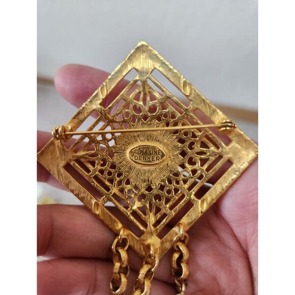 Maxine Brooch Denker Matte Gold Tone & Faux Pearl Classic‎ Stunning Design - Picture 4 of 5